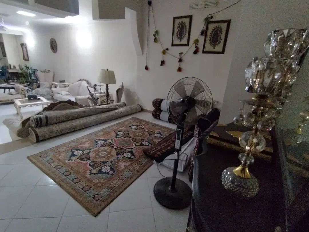 رهن و اجاره۱۳۰ متری،ویرانی