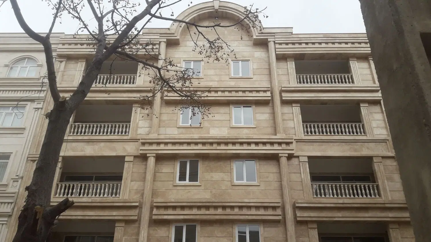 ۱۳۱متر۳خواب روبه نماسنددارپاسارگارد