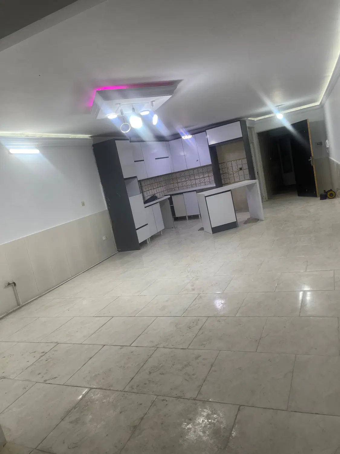واحد طبقه اول اجاره