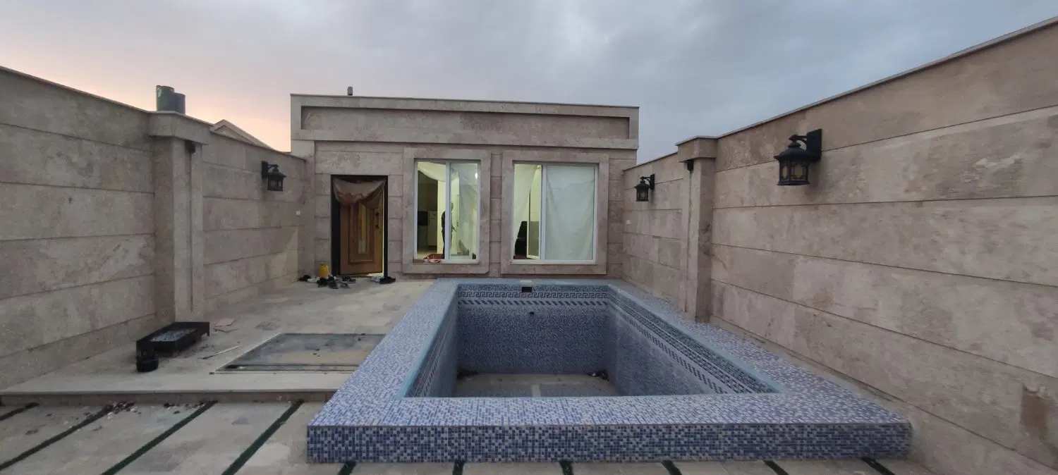 ۱۷۰ متر باغچه ویلای شیک و نقلی