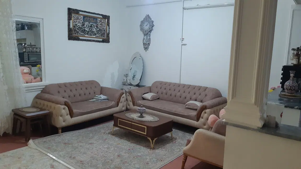 دربست ،ورودی جدا ، همکف ،تخلیه آخر خرداد