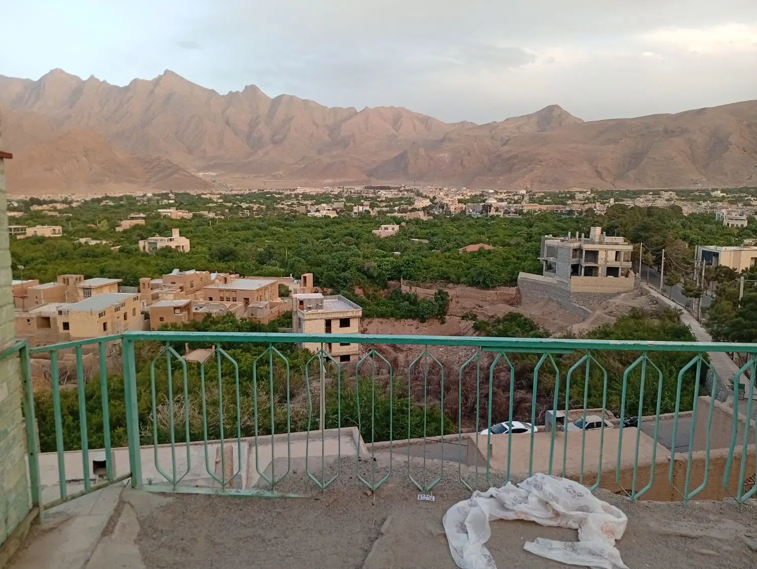 یک باب مغازه ۶۰ متری  خیابان شهدا