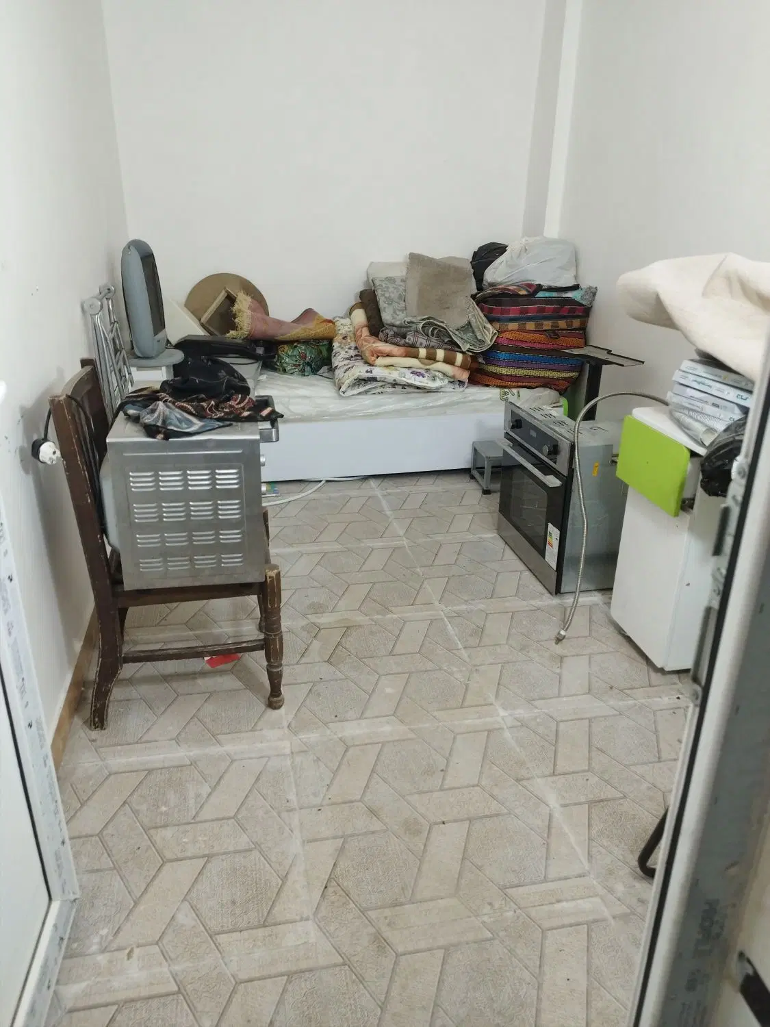 فروش آپارتمان حیاط دار