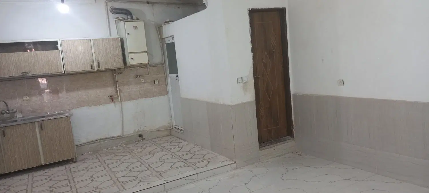 ۶۵ متر طبقه همکف مهر مادر