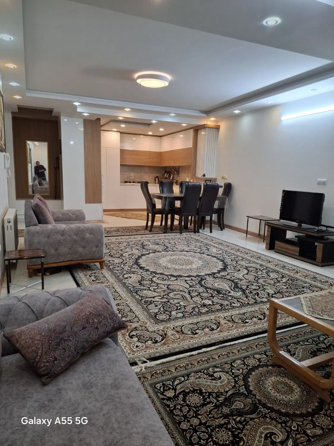 فروش آپارتمان  خیابان 20 متری لاله