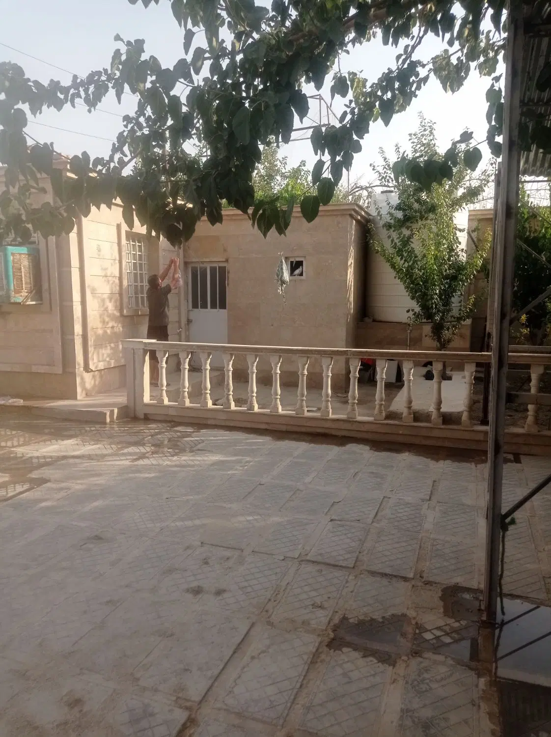 باغچه به متراژ 1000متر دارای سند