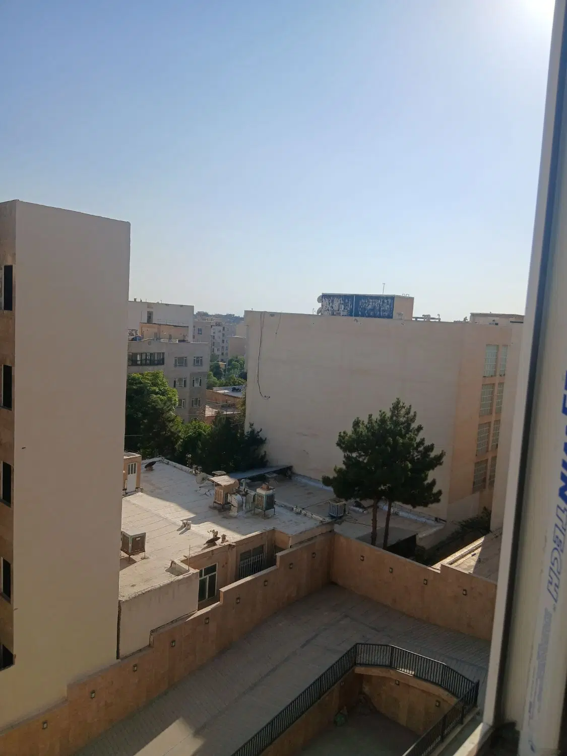 رهن واحد مسکونی ۹۰ متر با مغازه_ خوش قیمت