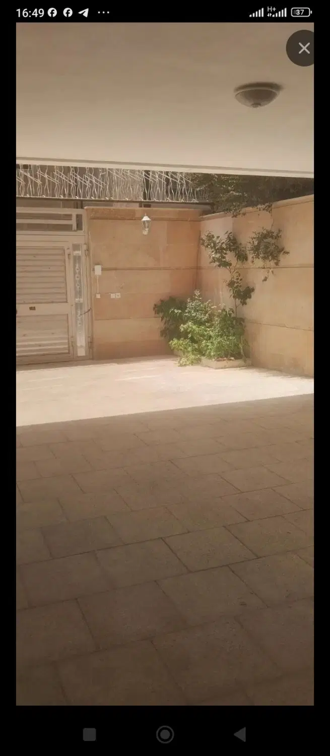 خانه ویلایی خیابان آزادی