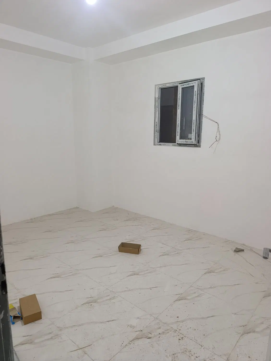 آپارتمان ۹۳متری فول امکانات نوساز کلید نخورده
