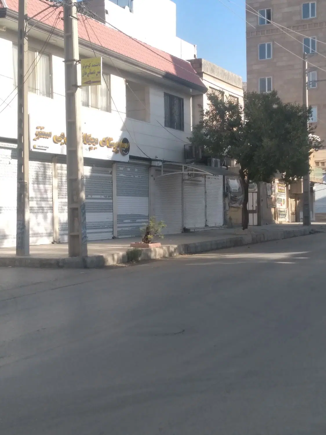 ۵۸متر مغازه بر خیابان  مسکن۴راه مطهری.