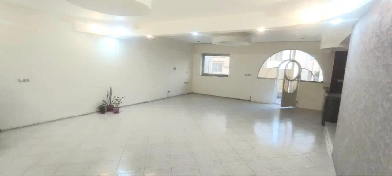 ۱۵۵ متر ۳ خواب با پارکینگ باکس و انباری در حافظ