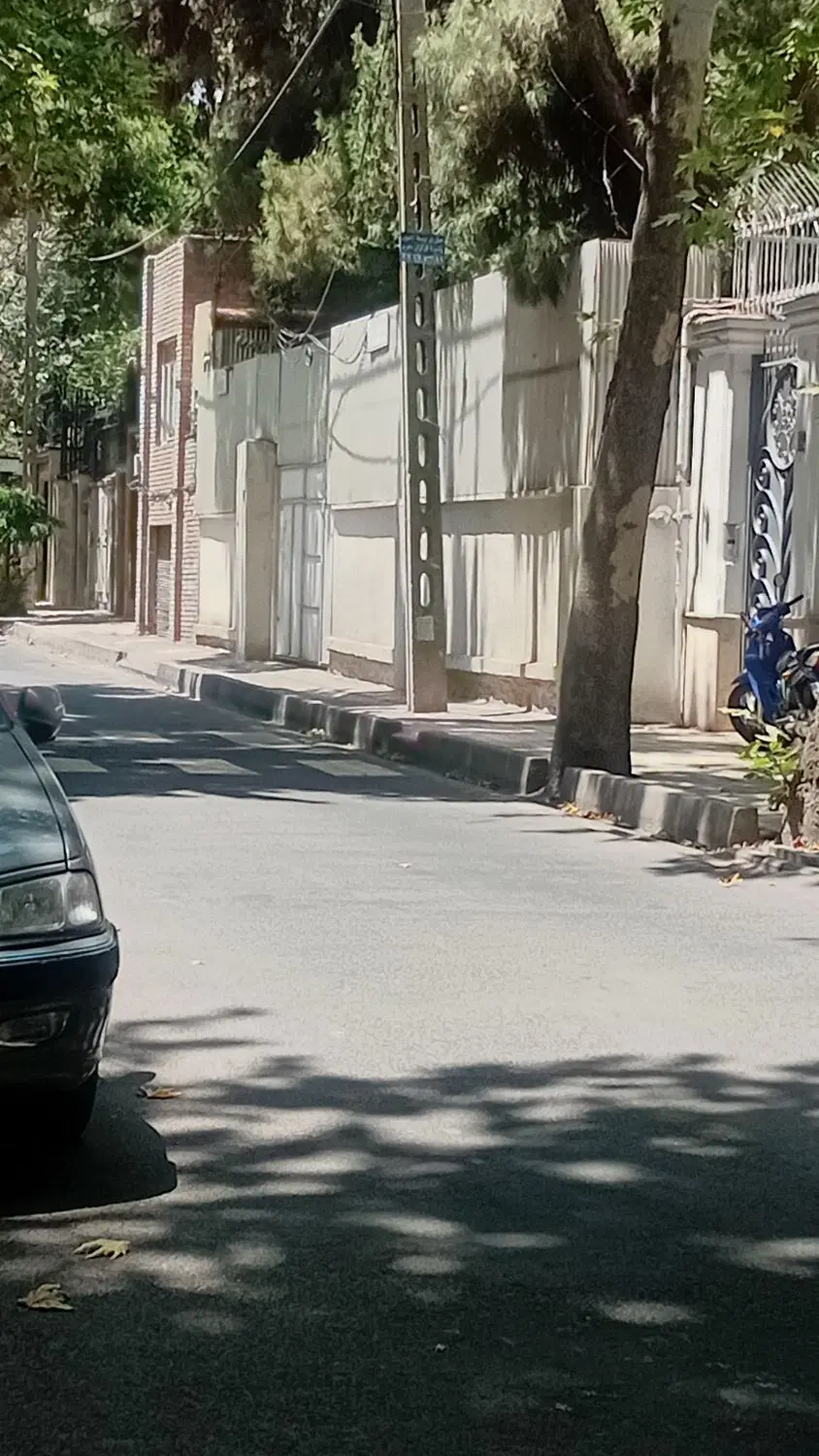 ۳۰۰ متر کلنگی ۱۰۰ دردصد تراکم شریعتی سروستان