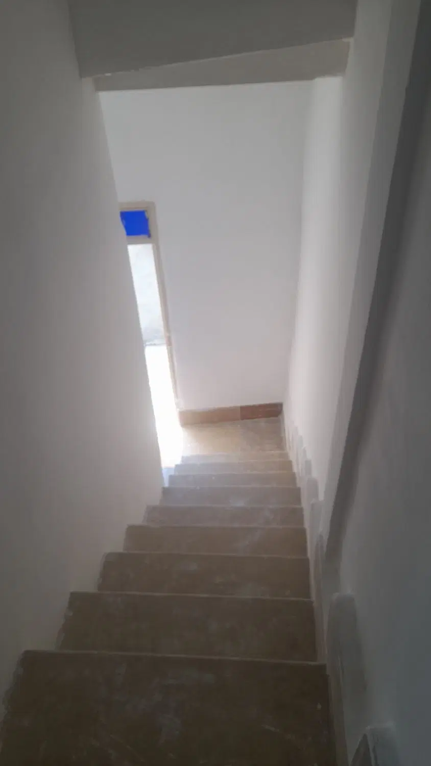 خانه ۴۵ متری در یک ونیم طبقه درعباسی