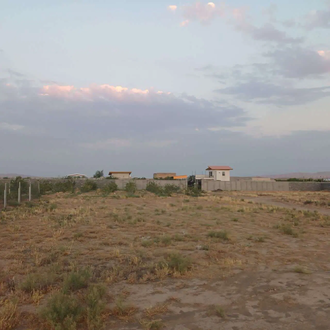 زمین با کاربری مسکونی