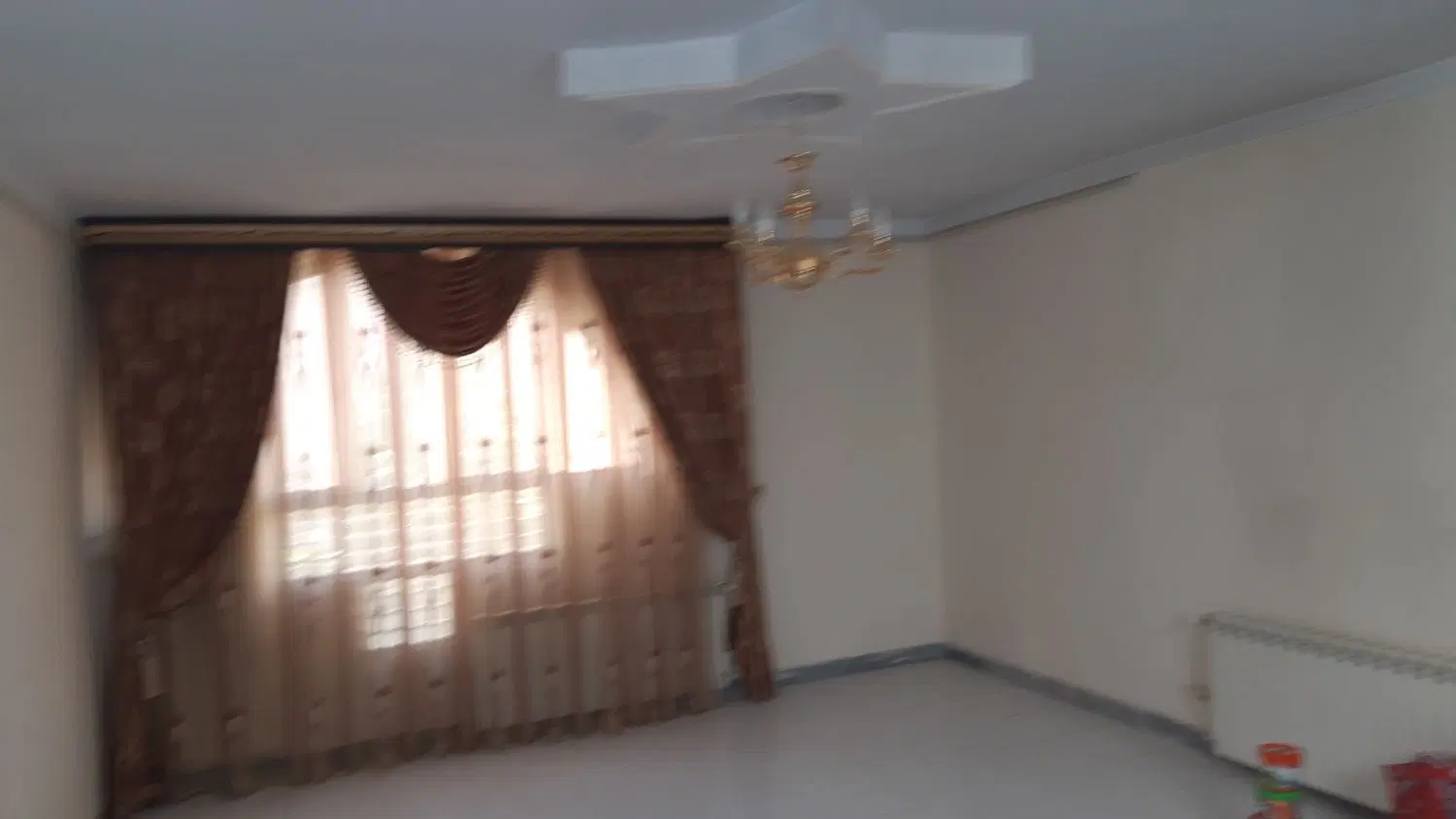 یک طبقه دربست استادان