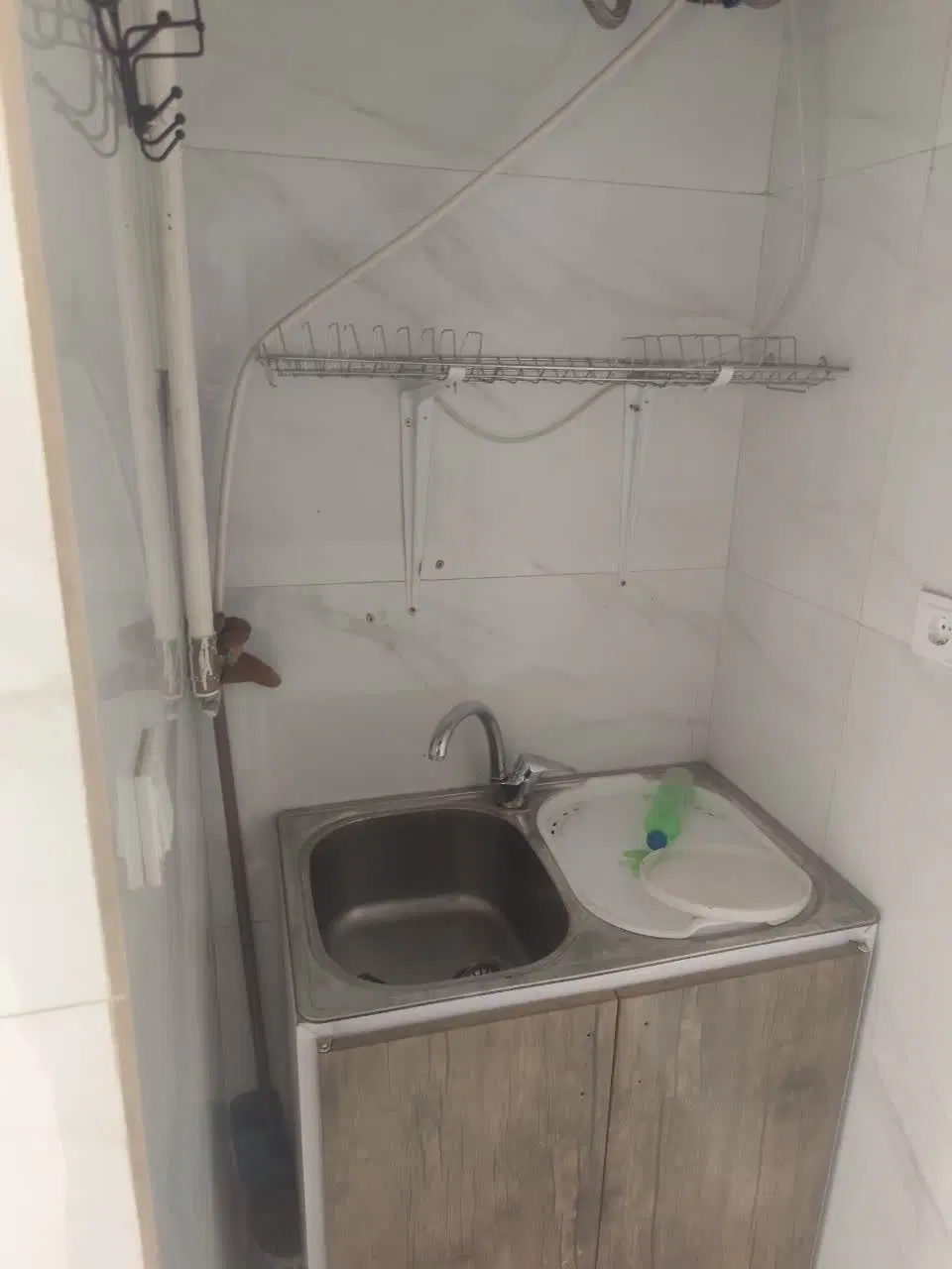 مغازه ۲۵ متری بر خیابان جی
