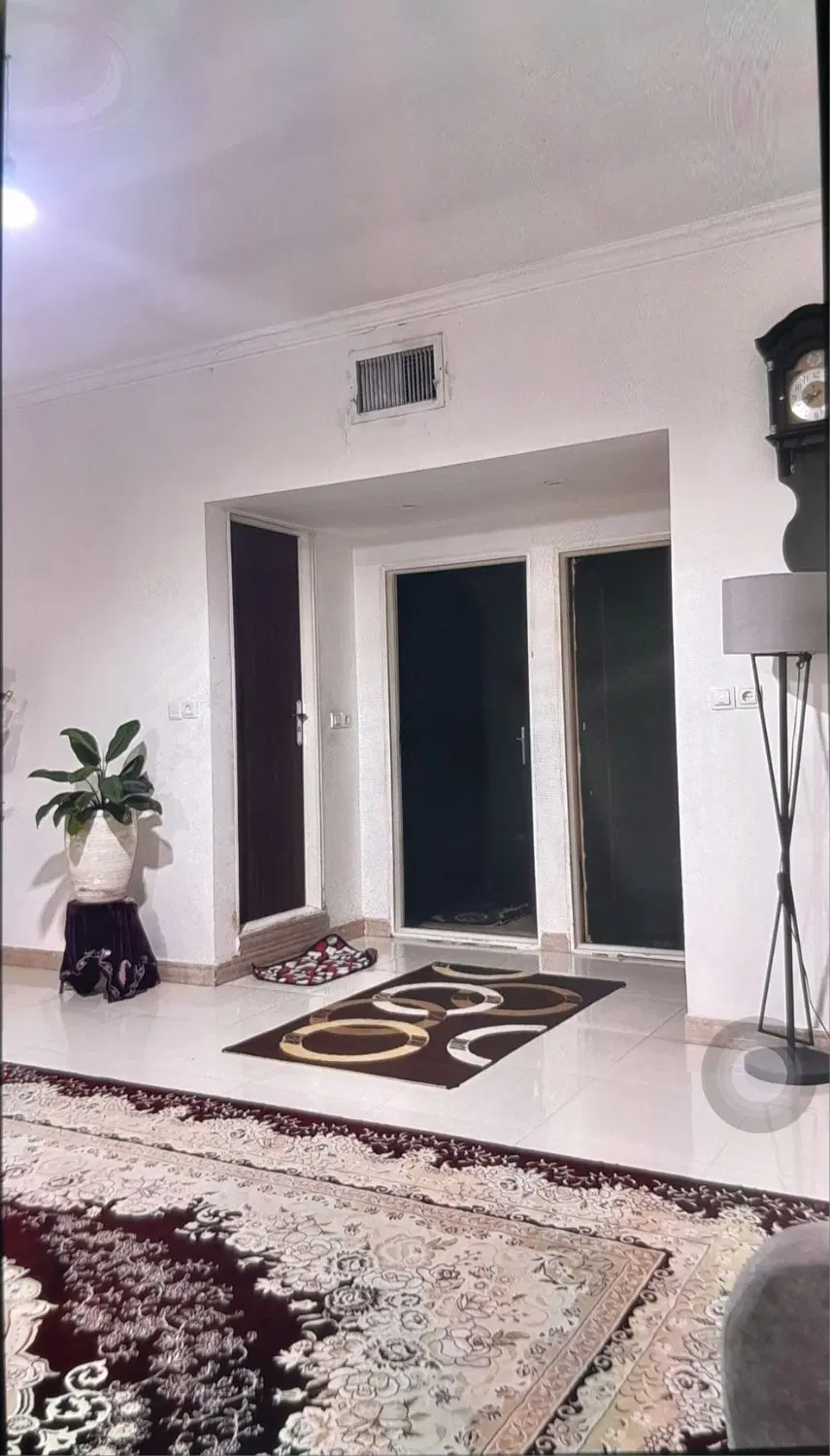 آپارتمان ۱۱۰ متری دو خواب بالکن دار