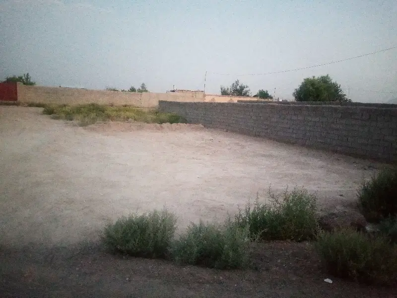زمین حجت آباد