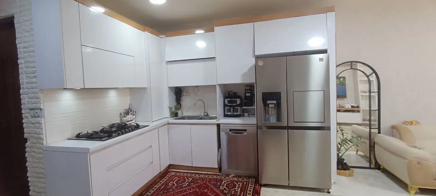 فروش یک واحد آپارتمان ۸۳متر در خیابان توحید   ..
