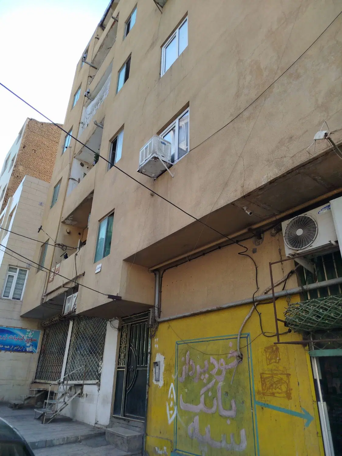 فروش یک واحد آپارتمان
