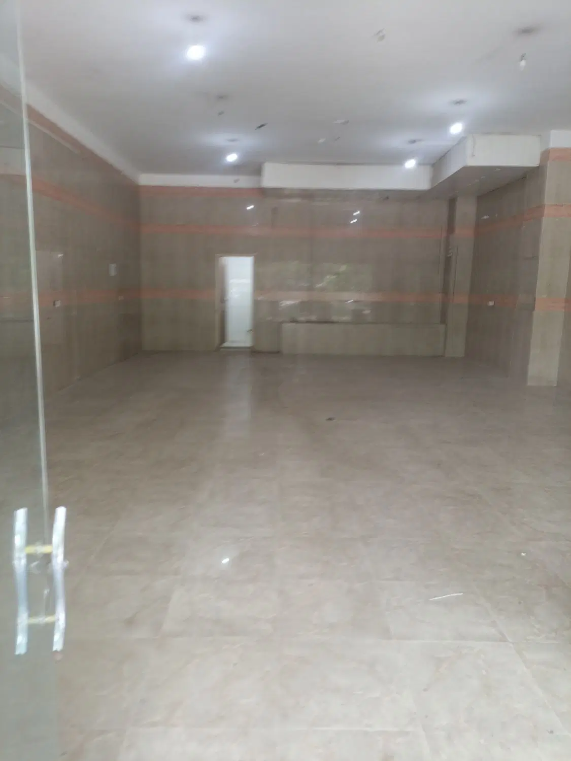 اجاره مغازه ۱۰۳متری