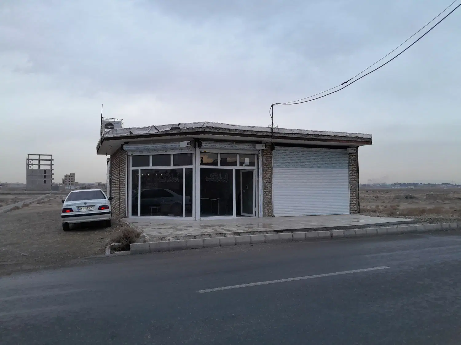 ۸۲متر تجاری دونبش