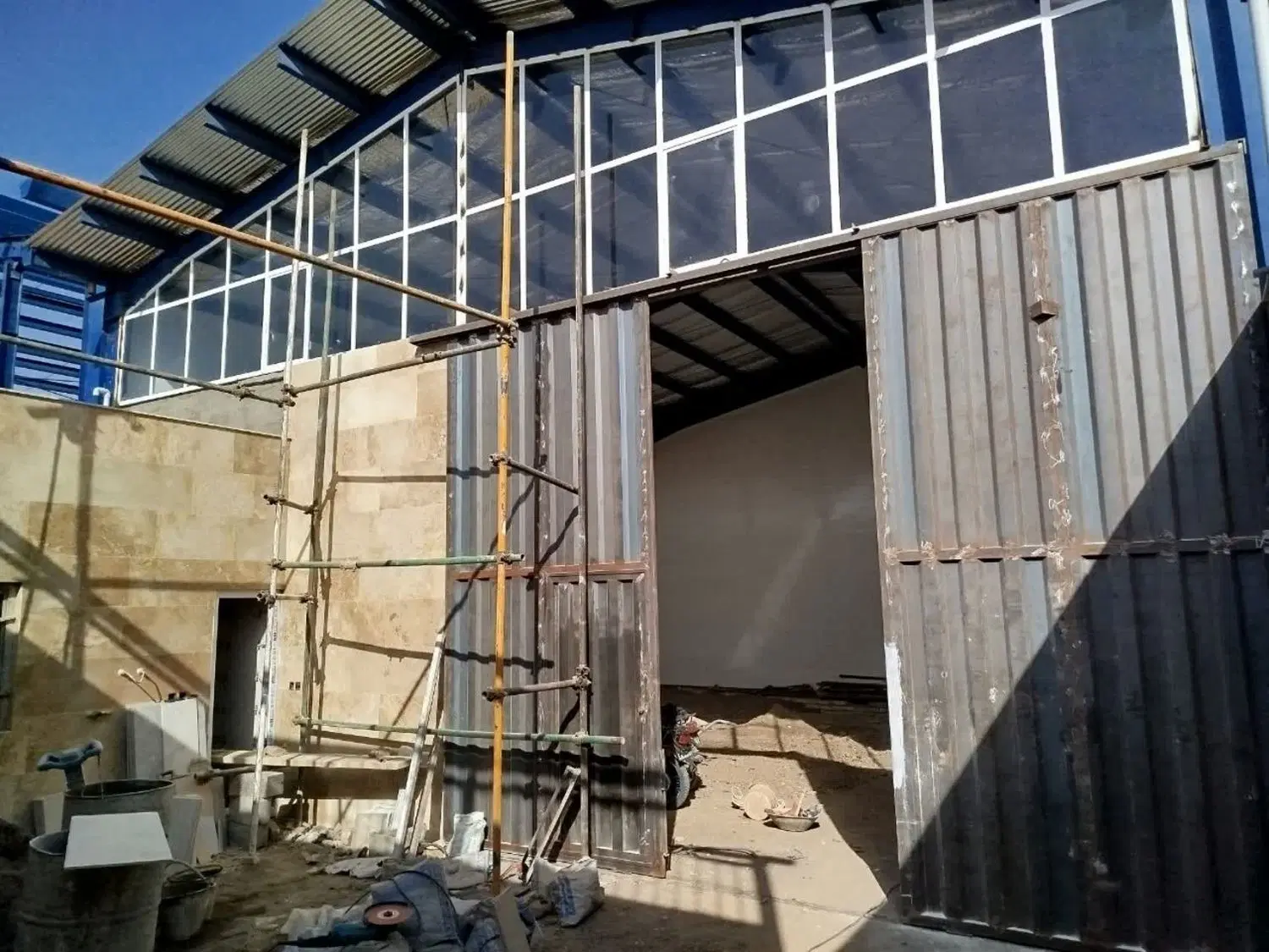 سوله ۵۰۰ متری مناسب کارخانه کوچک