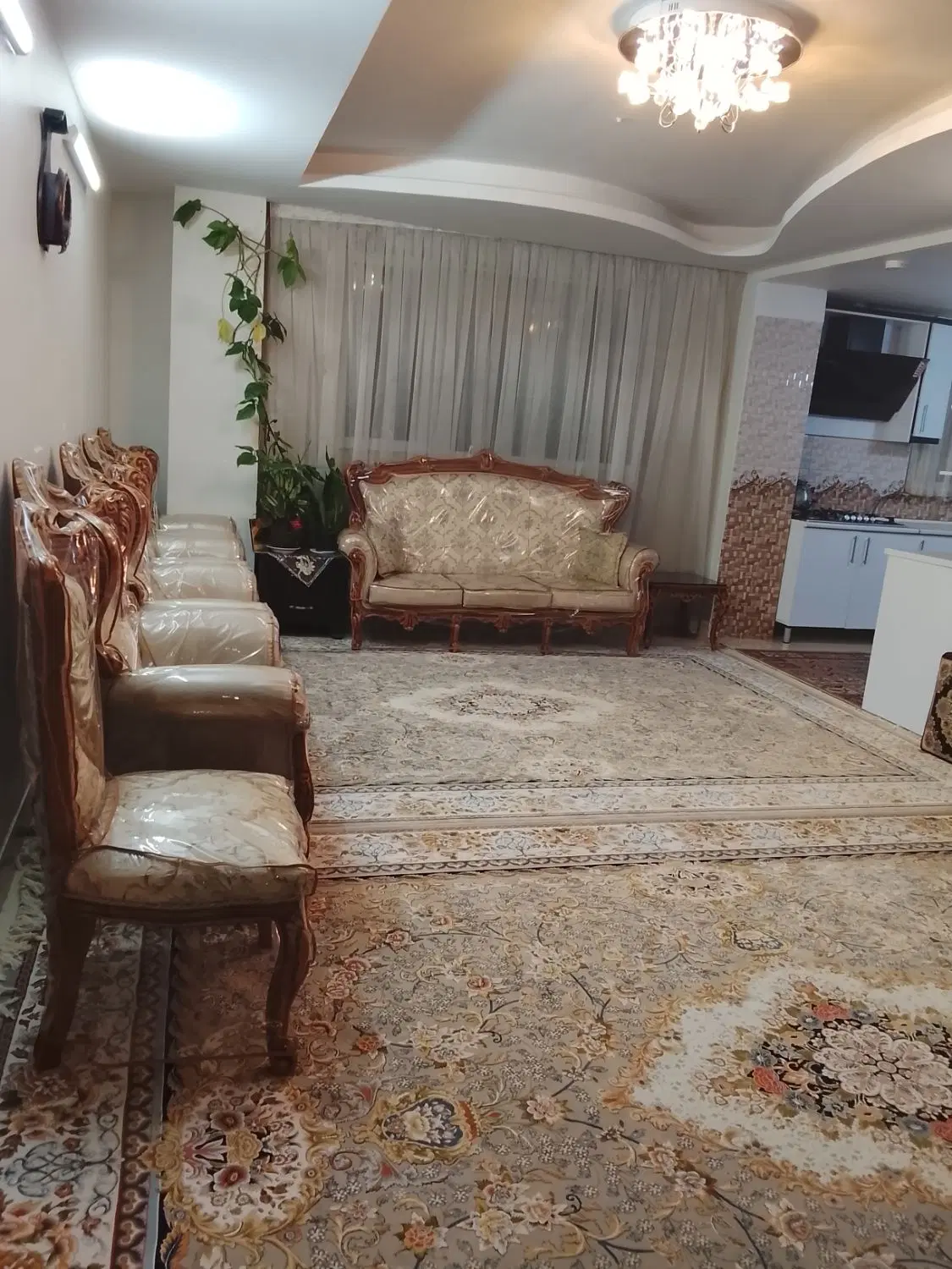 آپارتمان 83 متری