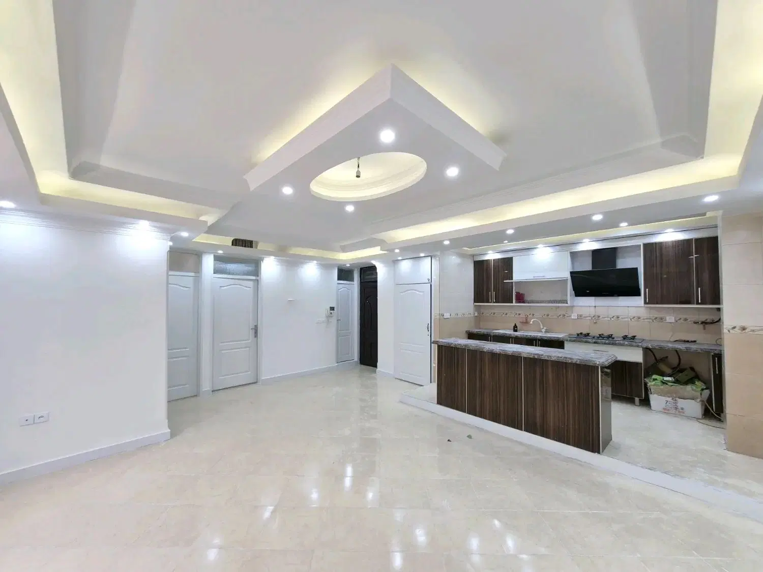۷۲متری_پارکینگ اختصاصی_زیر قیمت منطقه