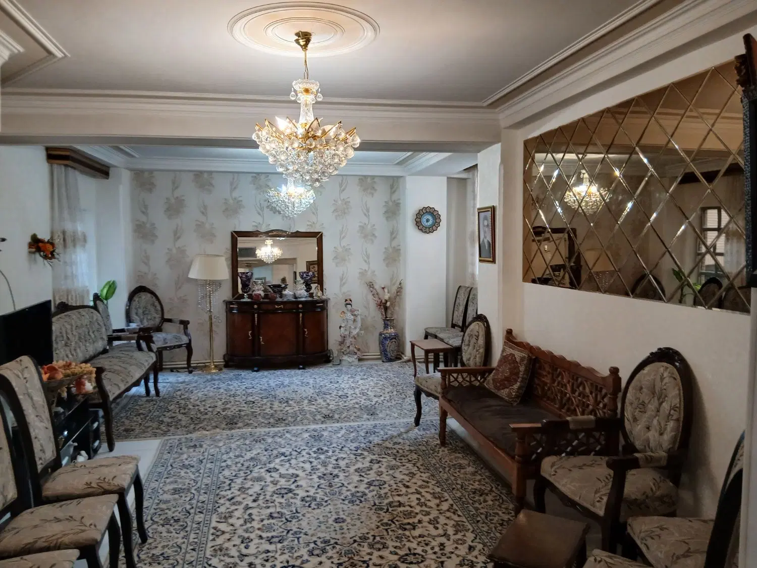 آپارتمان ۱۰۰متری  خانه گستر بر بلوار ژاندارمری