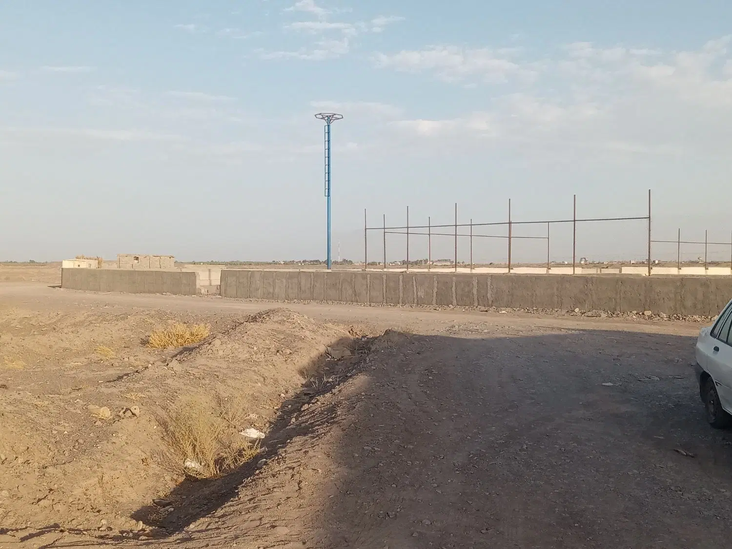 زمین امیرآباد بم