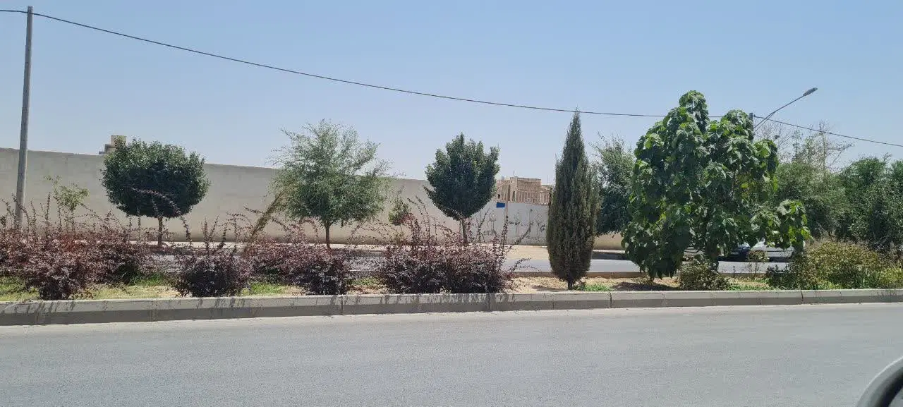 زمین باغ اطشاران