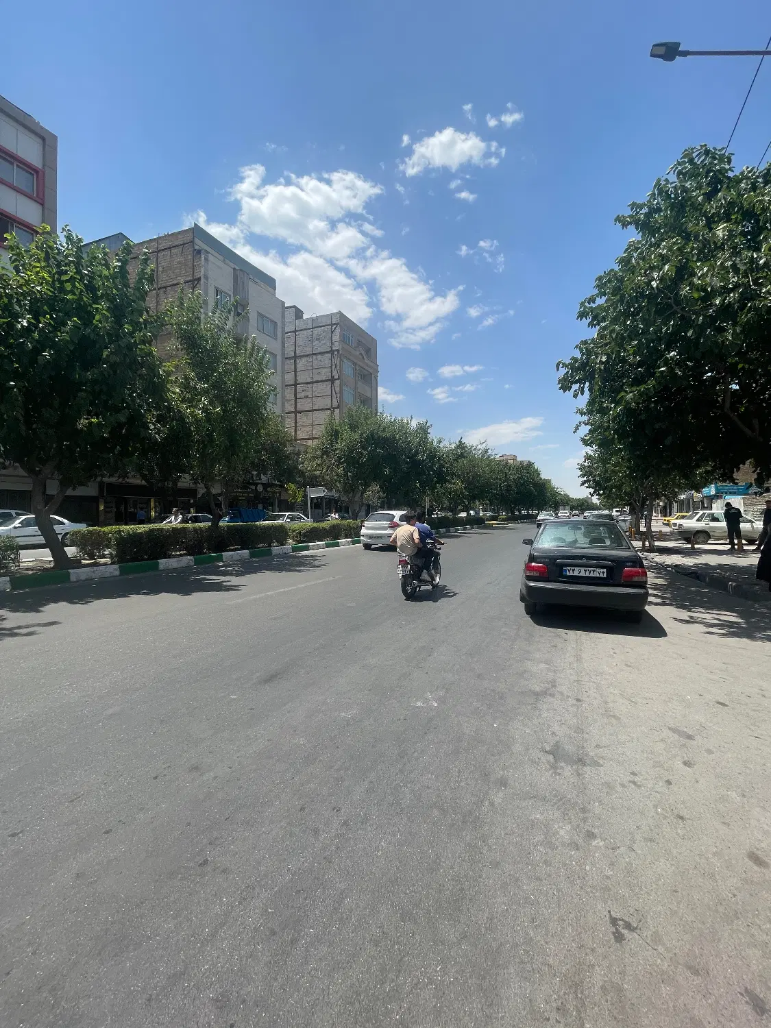 ۱۴۰ متر زمین سند ششدانگ در آموزگار