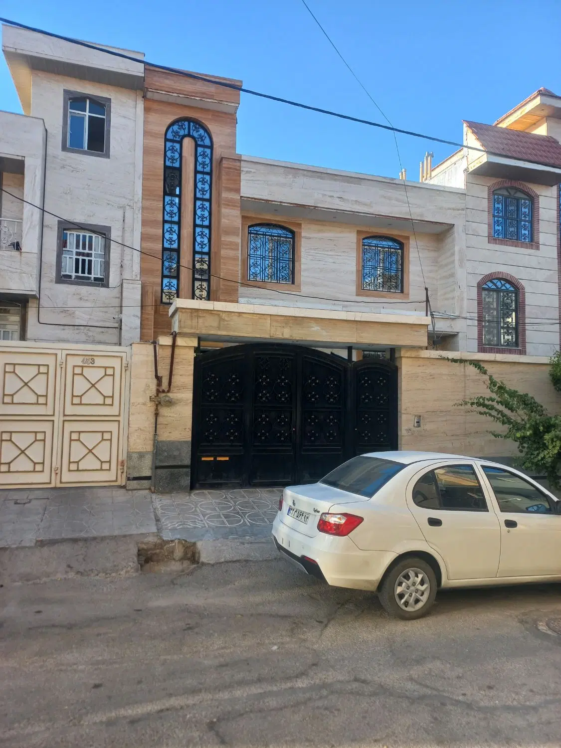 ویلایی دوطبقه شهرک گلستان فلکه دوم