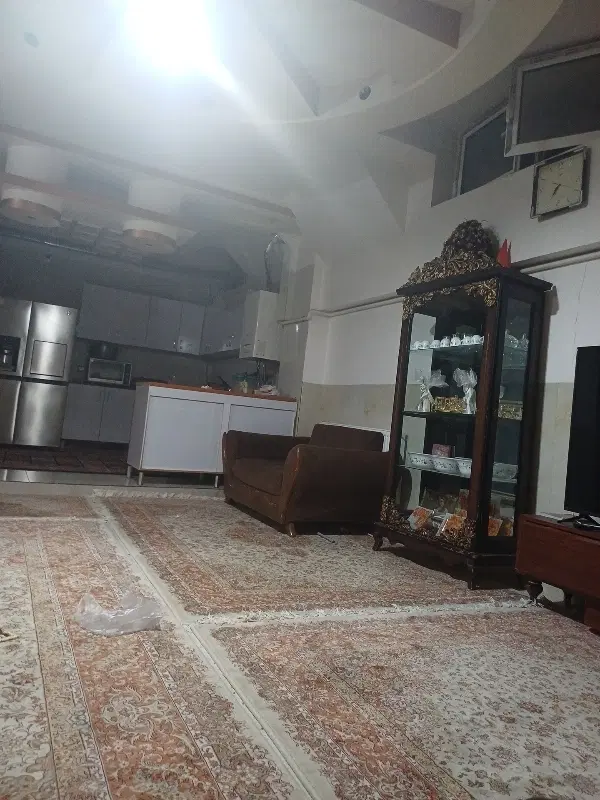 اجاره ورهن 2واحد ساختمان مسکونی در قائم اباد
