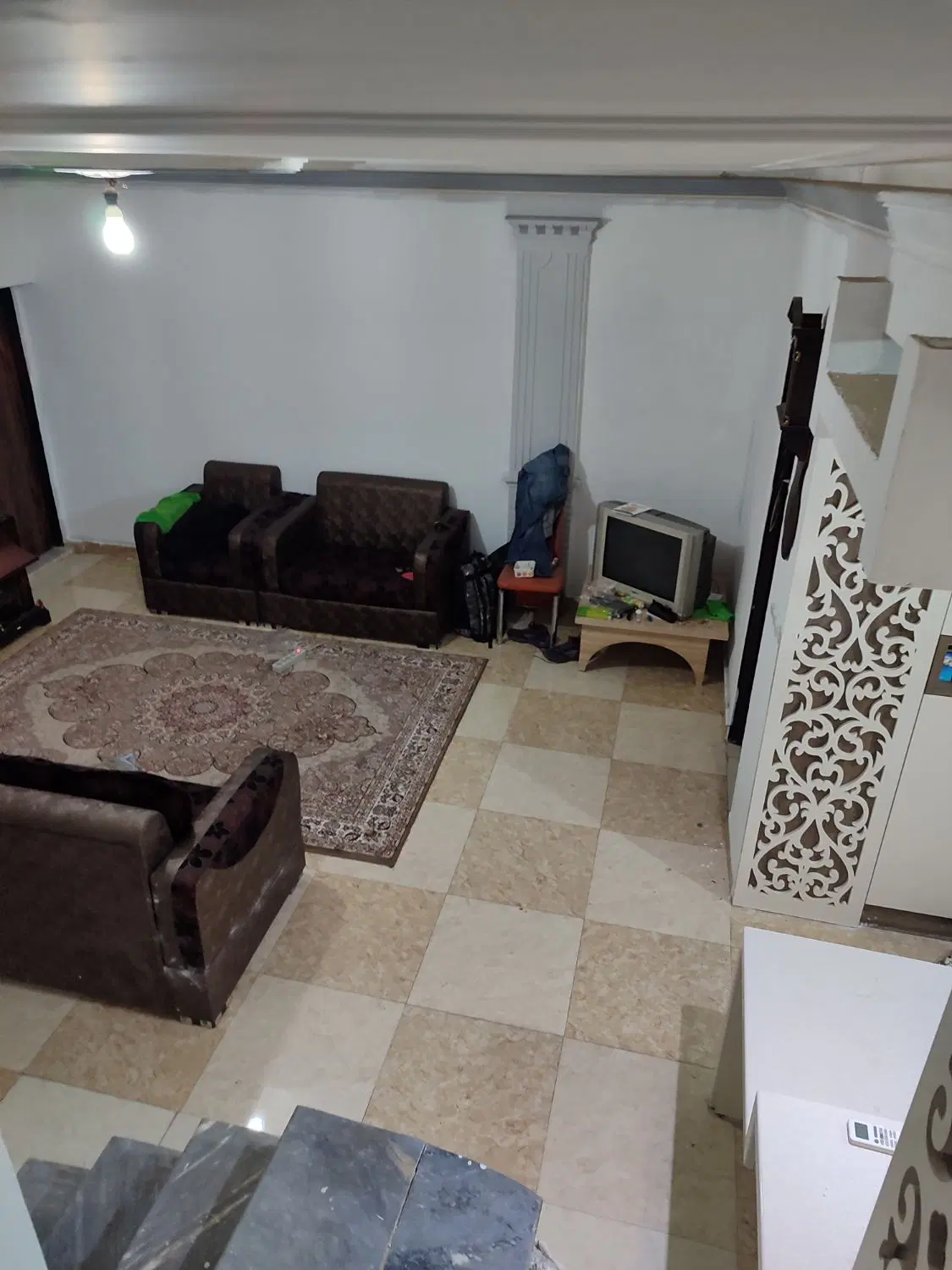 خانه دو طبقه دو واحد ب همراه دوتا مغازه مجزا