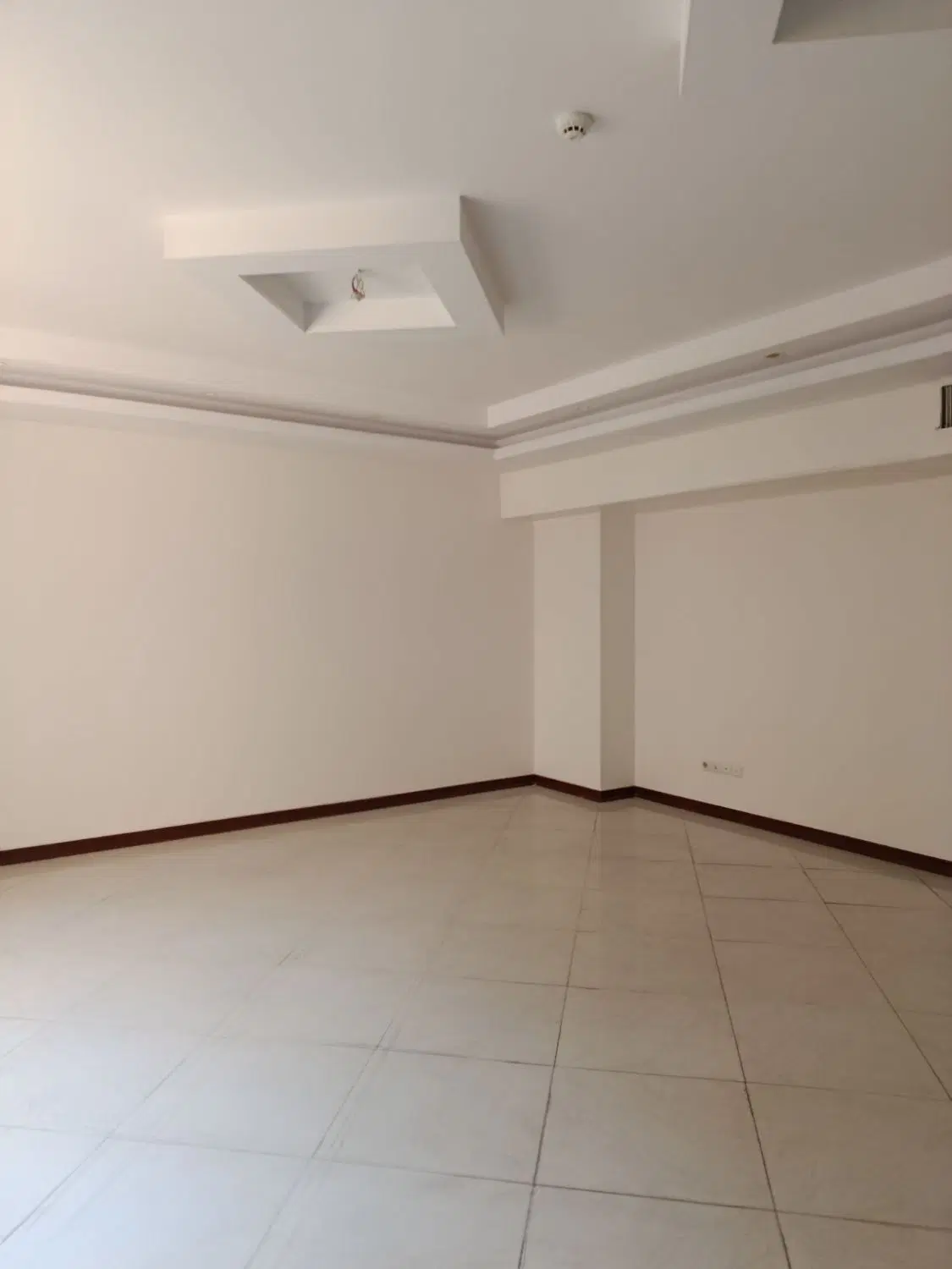 آپارتمان فول امکانات آکواریومی