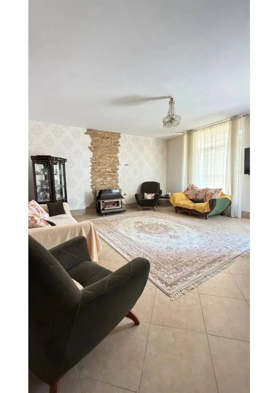 فروش یک طبقه نیم صدرا فاز یک