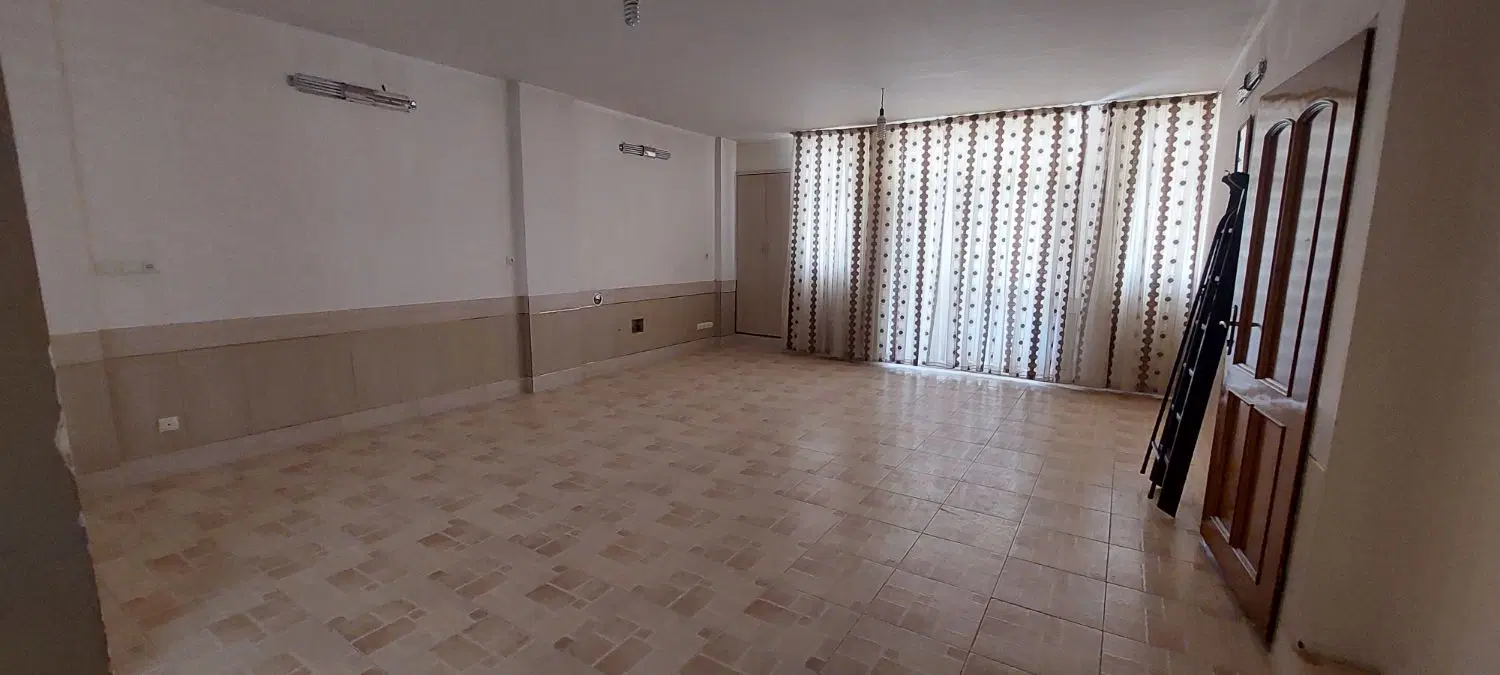 اجاره منزل مسکونی زیبا خوشجا نزدیک به خیابان همکف