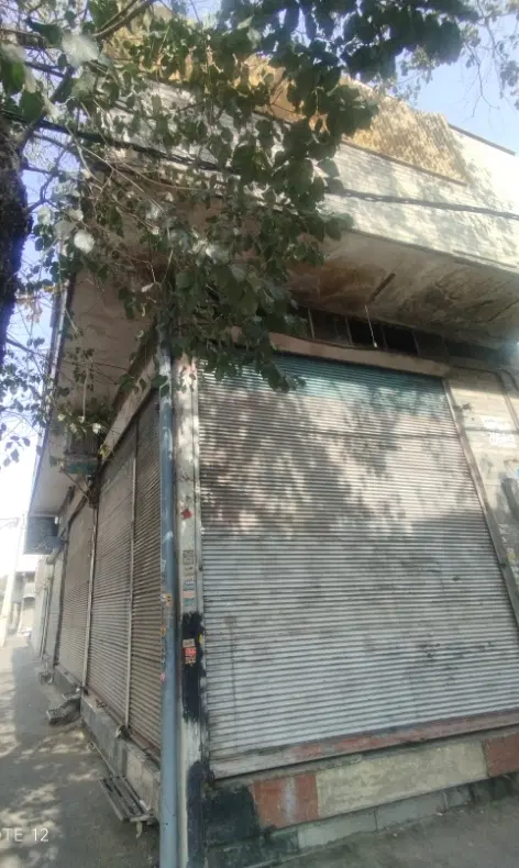 هفده شهریور جنوبی ملک دونبش با 3باب مغازه تجاری
