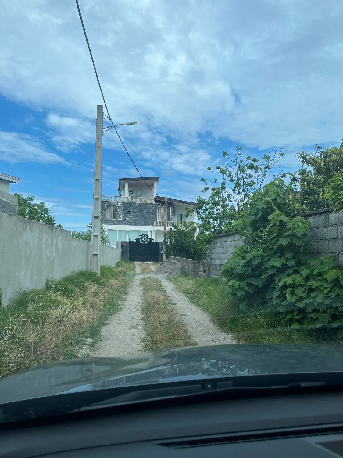 زمین داخل مجموعه کلا چهار قطعه