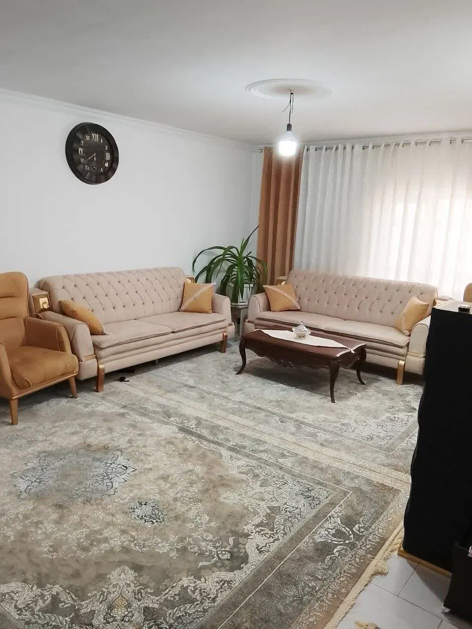 فروش آپارتمان ۹۰ متری