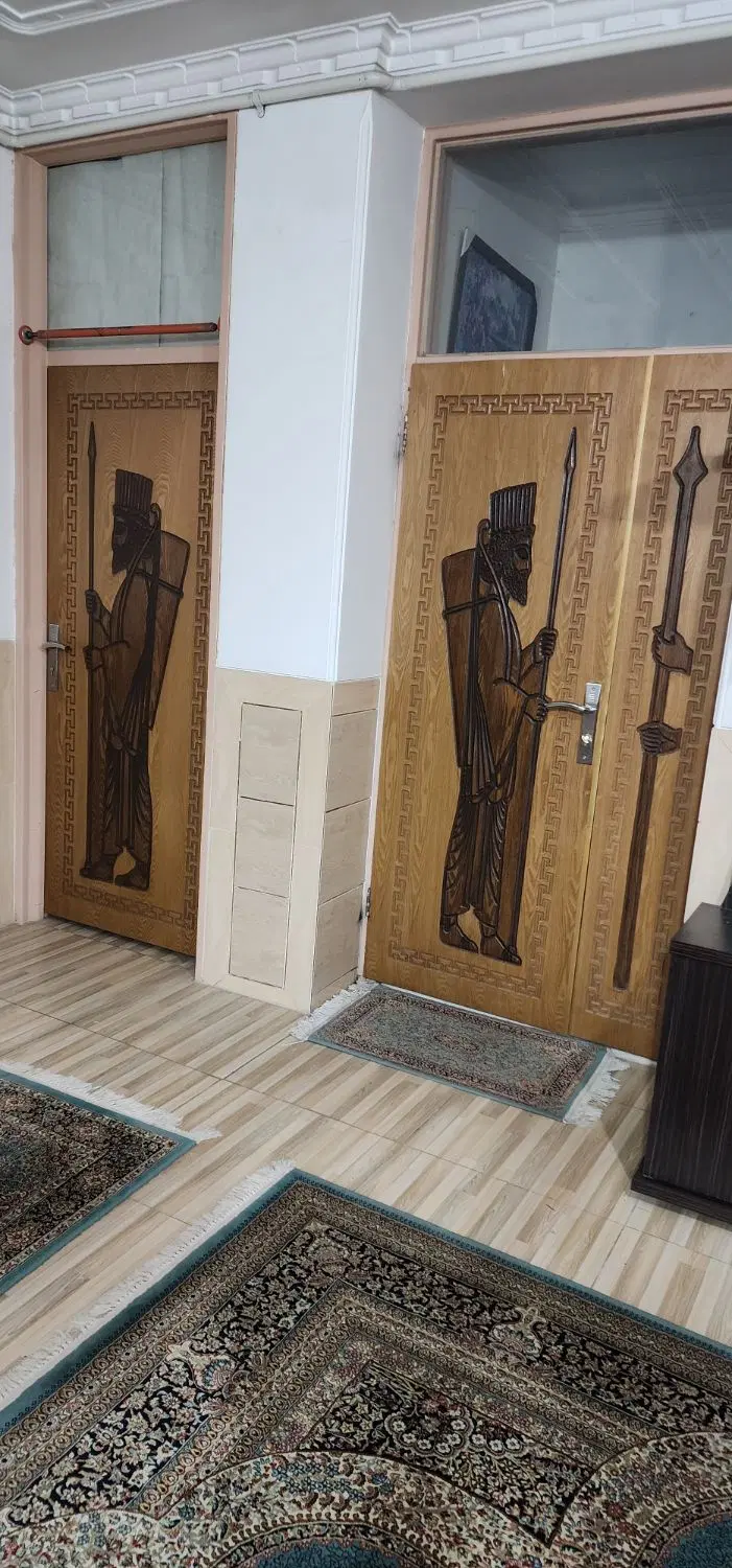 اجاره واحد مسکونی بالای ویلایی خ  ح  ک  م  ت