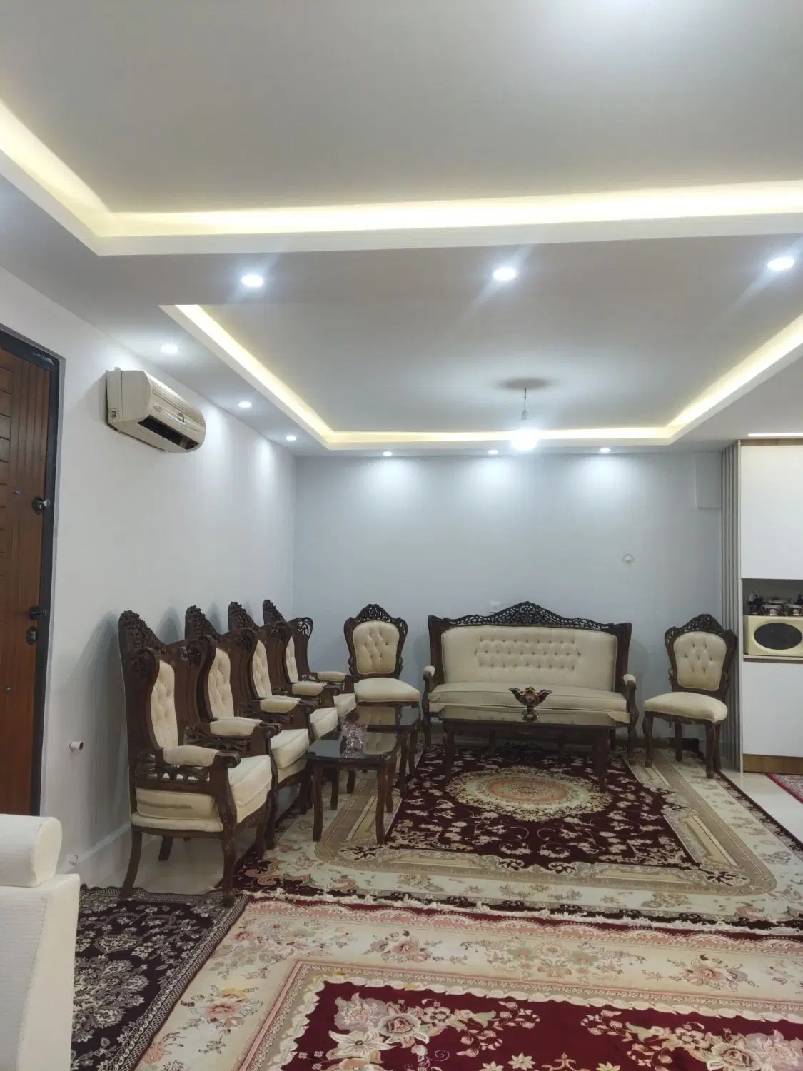 فروش خانه به همراه مغازه