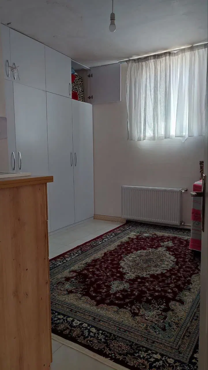 ۸۰متر با ۳۰ متر حیاط عبور مجزا در قار