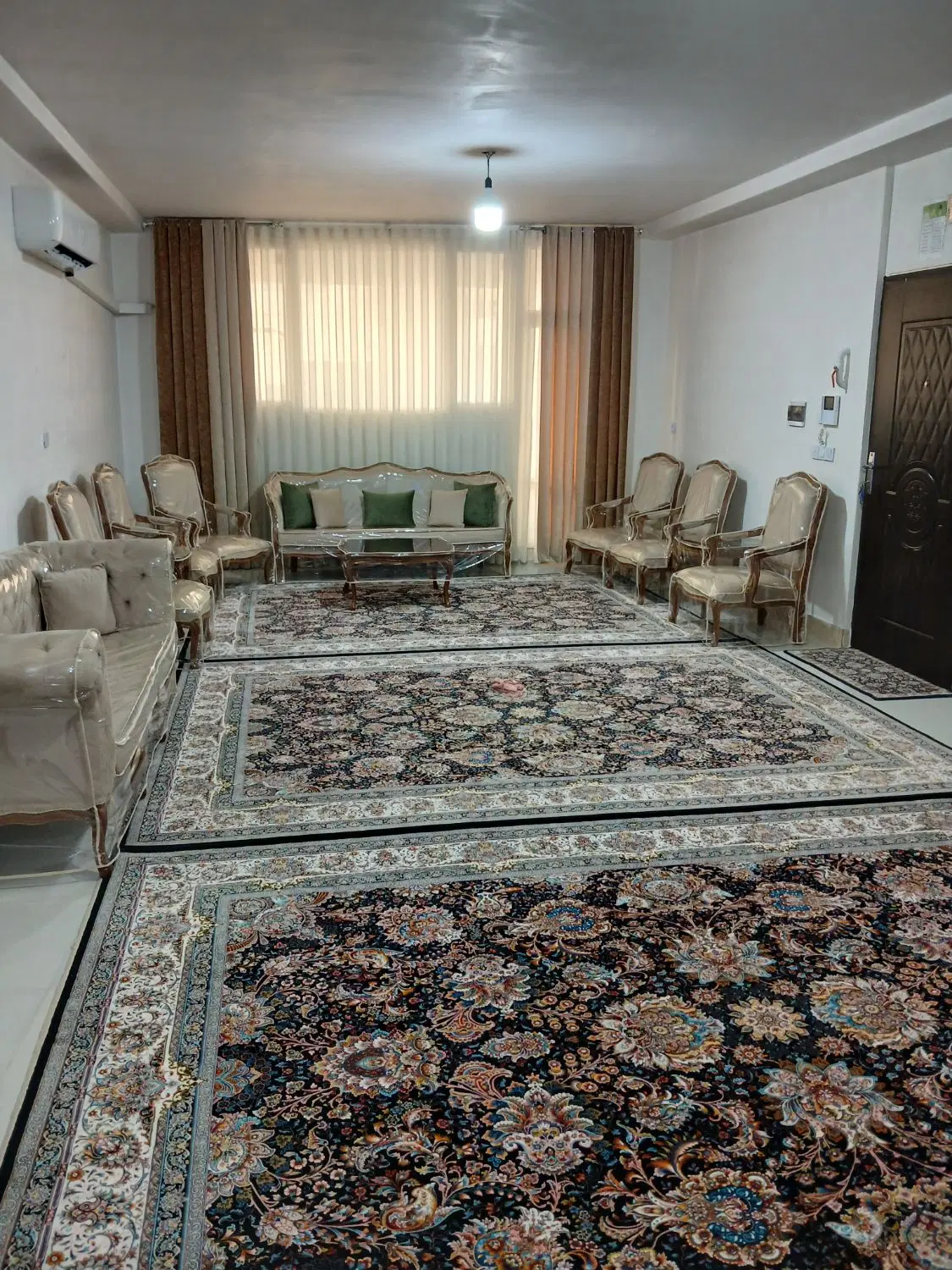 واحد ۱۰۰ متری در نصیرشهر