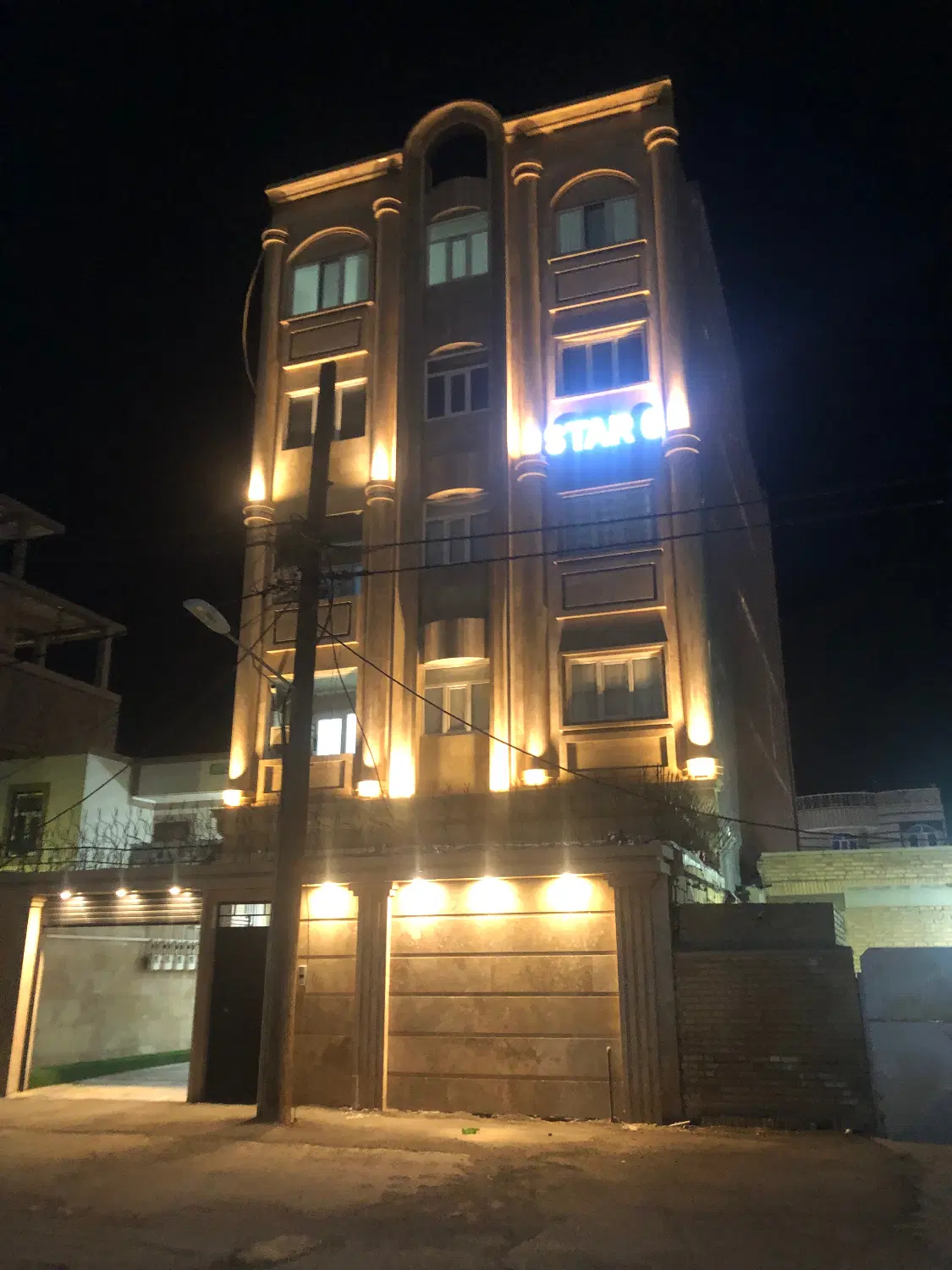 ۲۰۰ متری  پشت فرهنگسرا