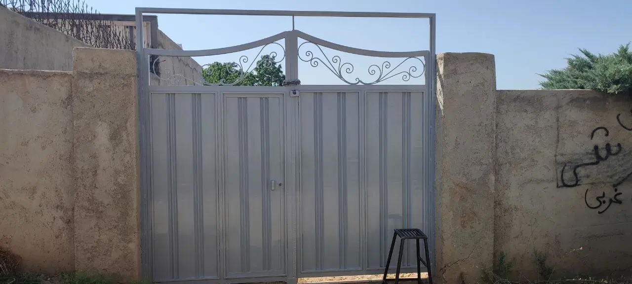 زمین ۲۴۰ متری در خادم آیاد