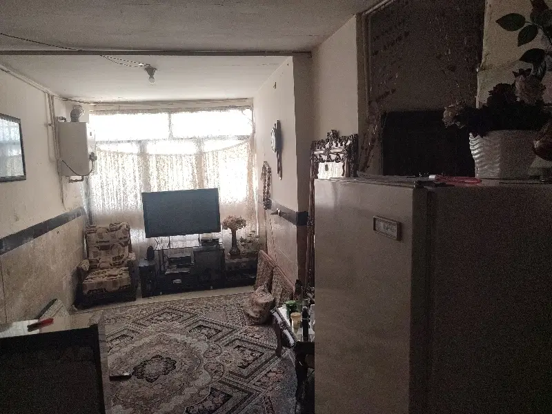 همکف نورگیردار نیمه سنگ