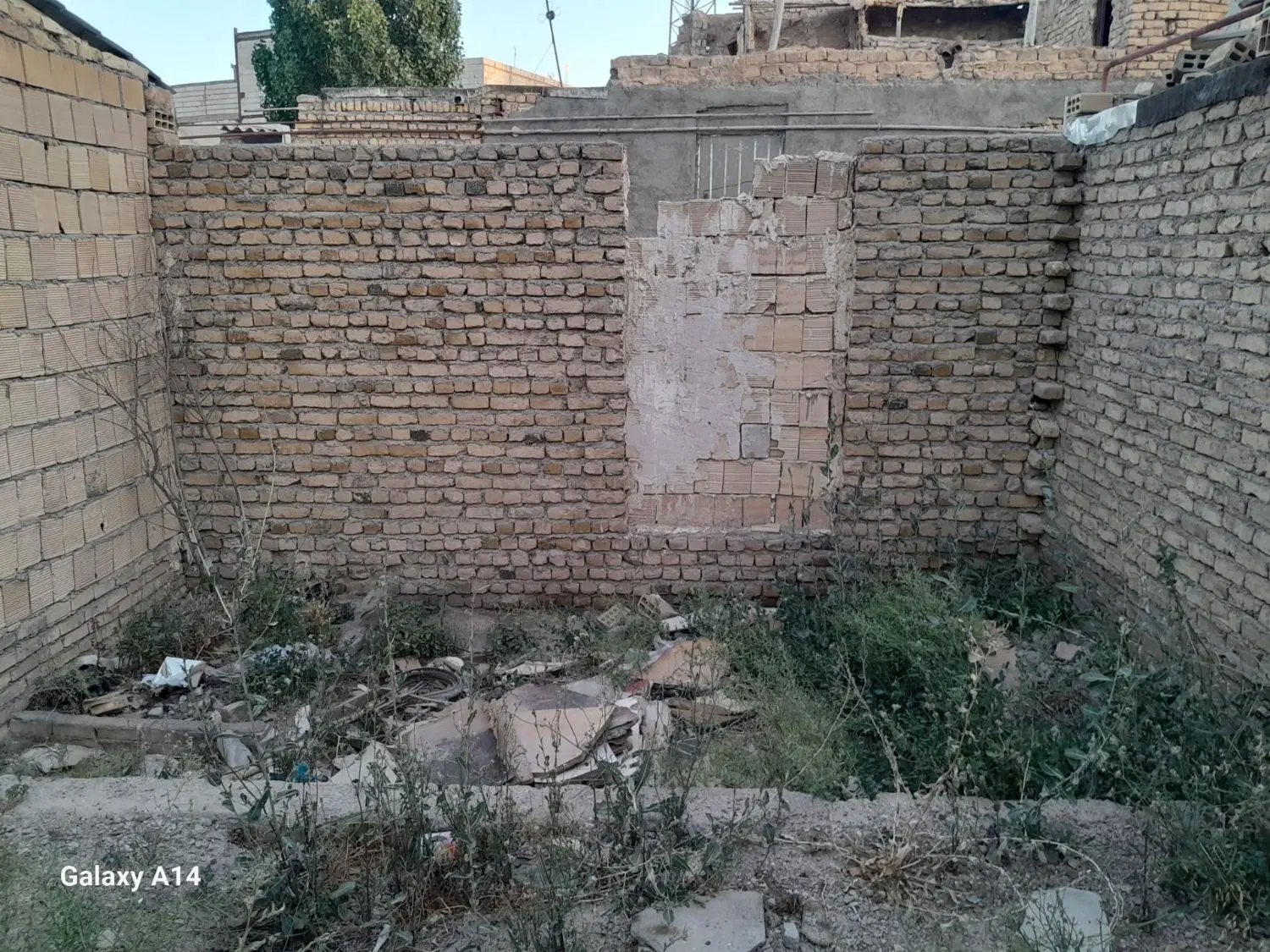 زمین 82 متری در کشمیری62